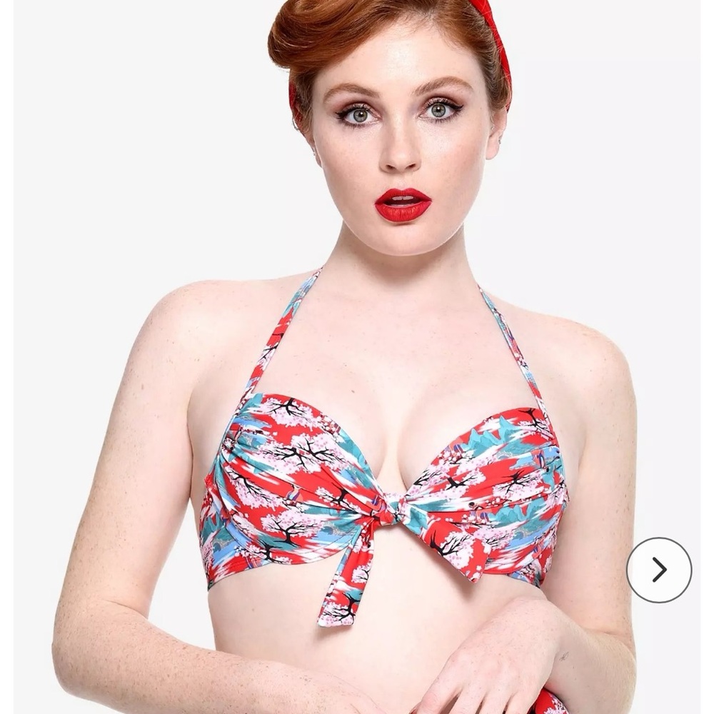 Hot Topic Disney Red Mulan Retro Halter Bikini Top Only Women XL